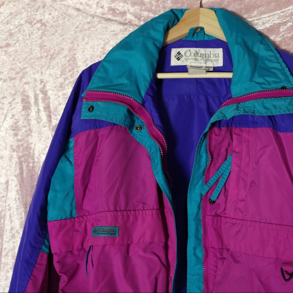 adorable vintage columbia jacket 💞